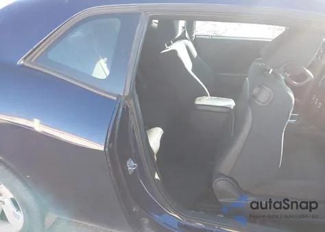 2013 Dodge Challenger Sxt z USA, uszkodzony, nr VIN 2C3CDYAG3DH626028